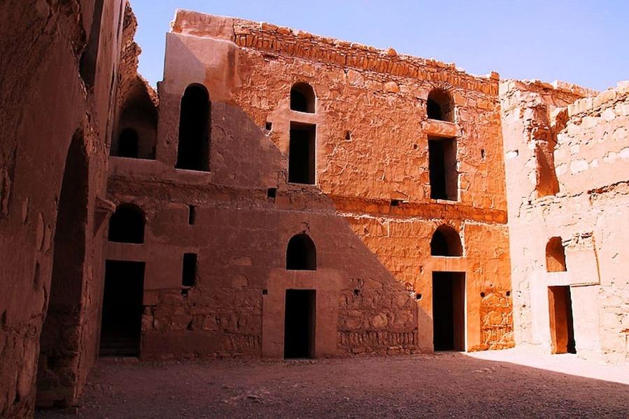 qas al kharanah the central courtyard
